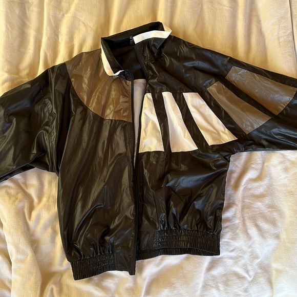 Tully Lou Jacket - Picture 2 of 4